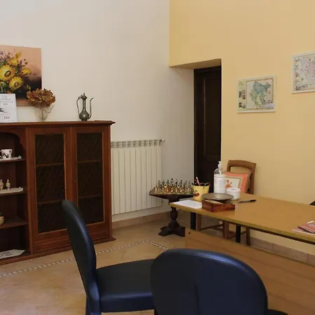 La Corte بيت ضيافة أريتسو